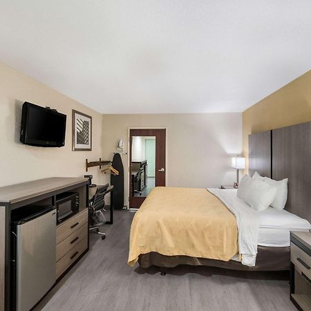 Quality Inn Fort Stockton Buitenkant foto