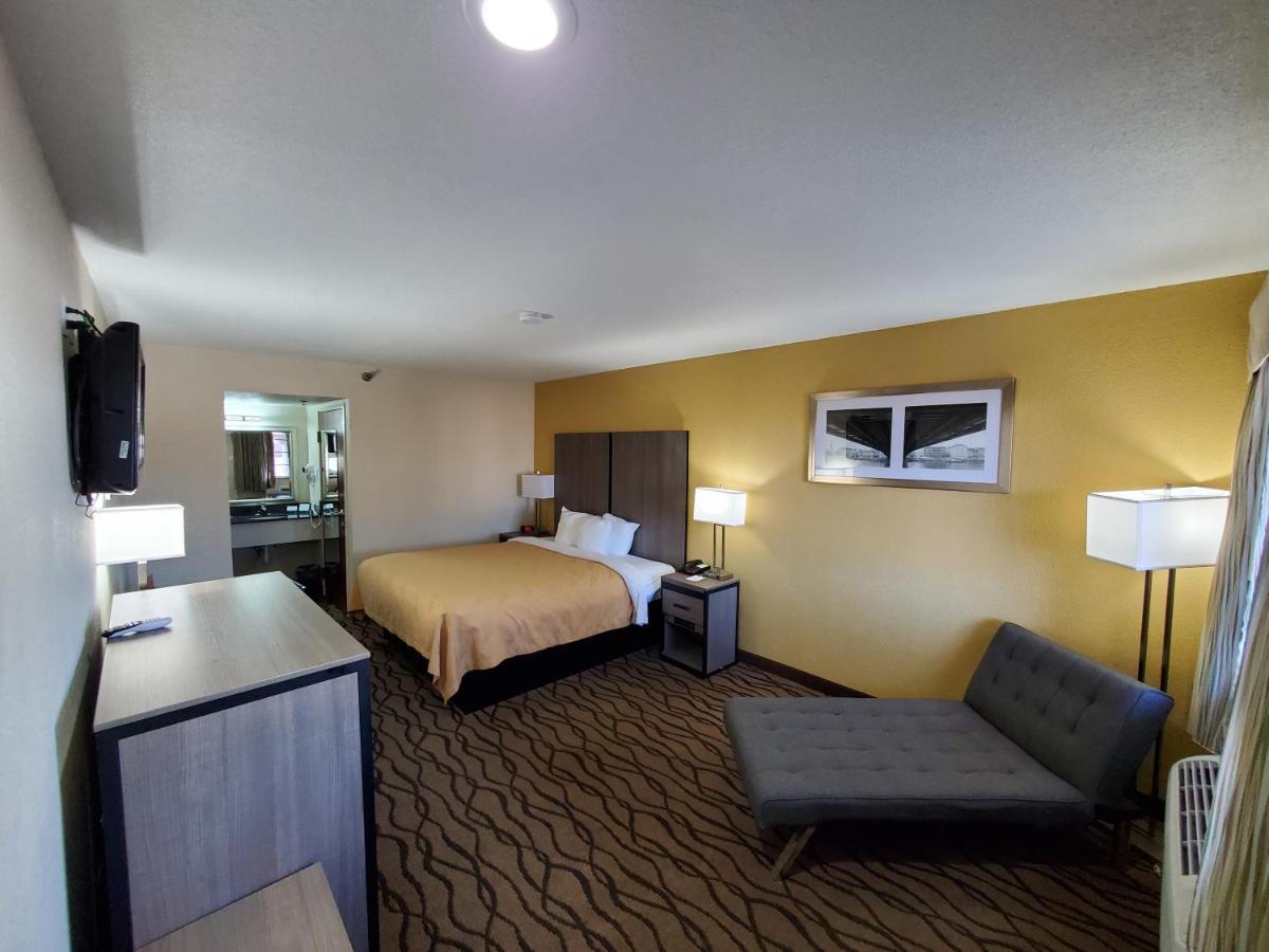 Quality Inn Fort Stockton Buitenkant foto