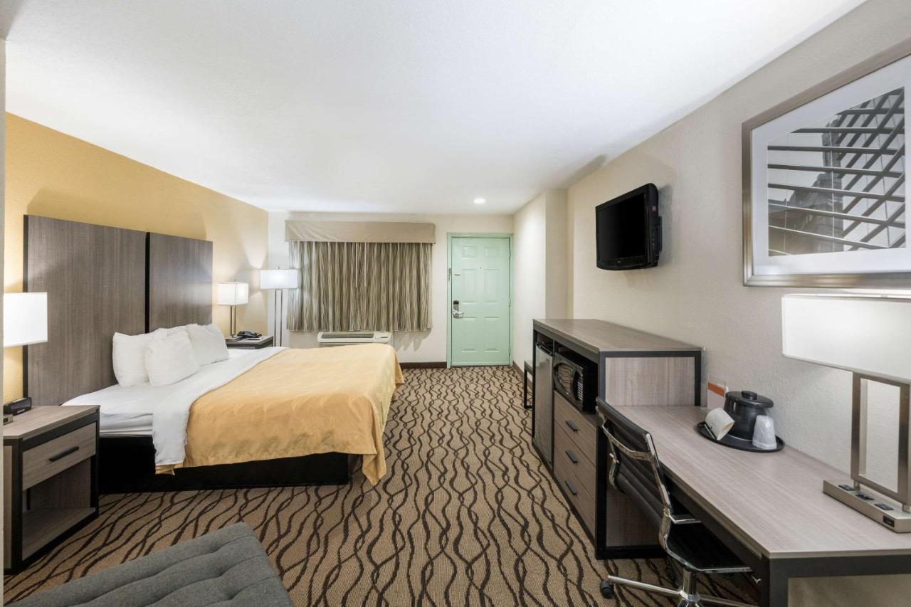 Quality Inn Fort Stockton Buitenkant foto