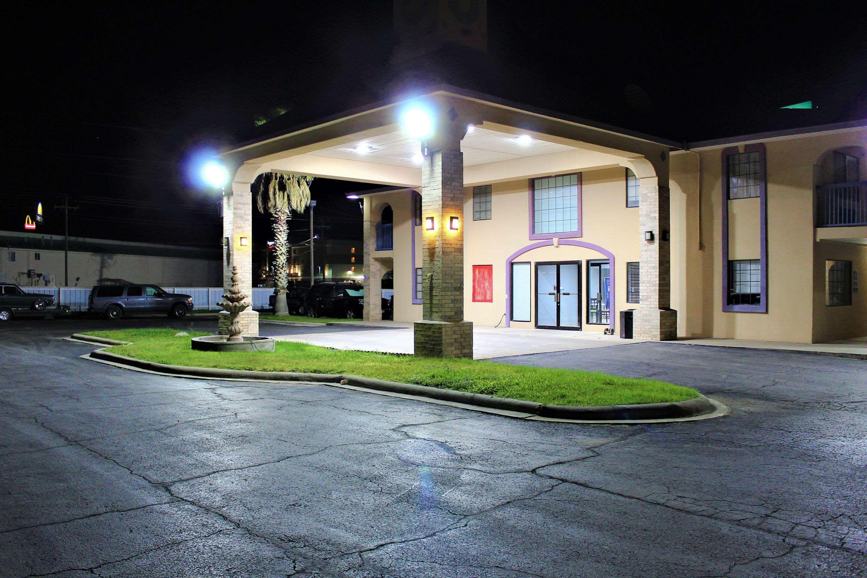 Quality Inn Fort Stockton Buitenkant foto