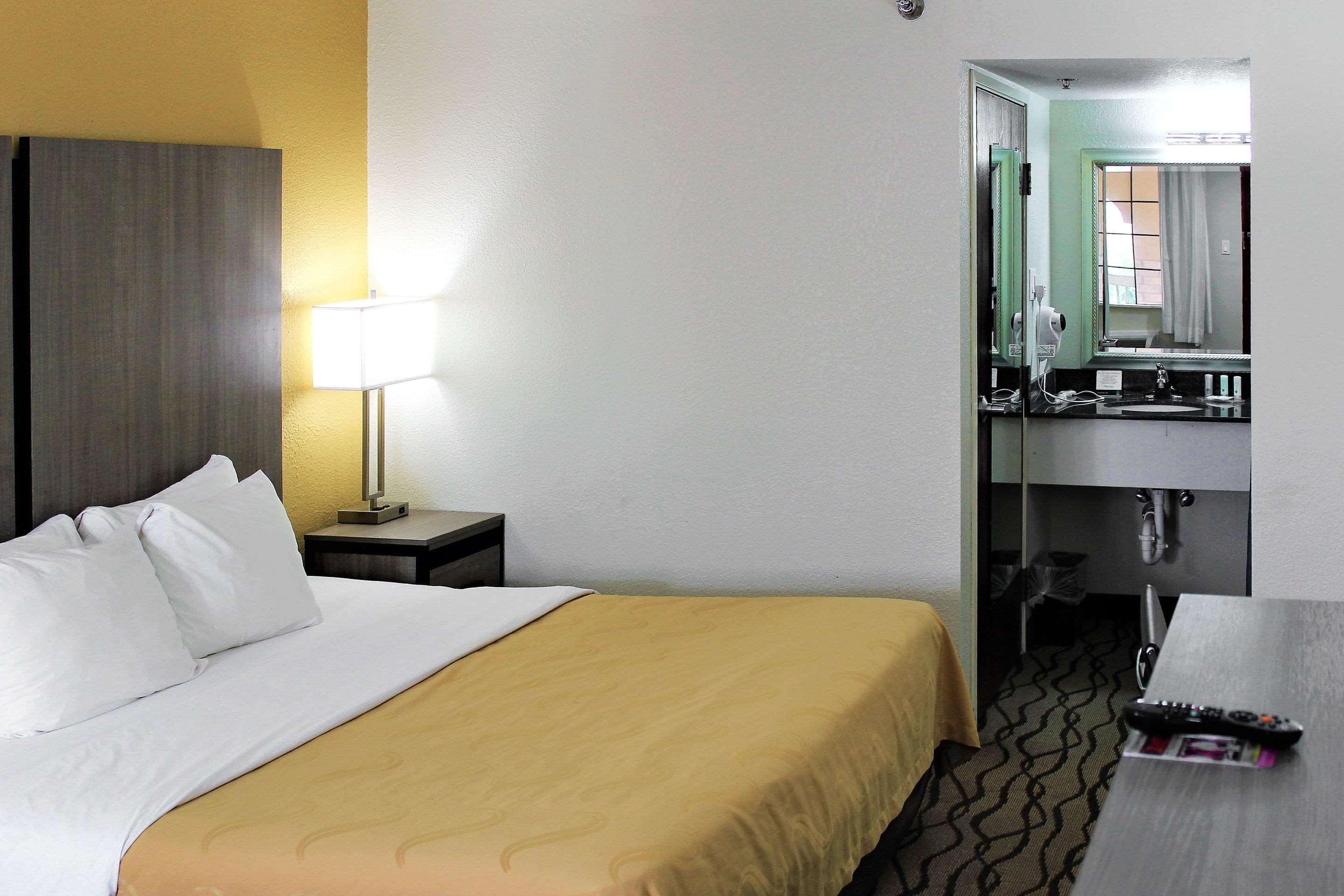Quality Inn Fort Stockton Buitenkant foto