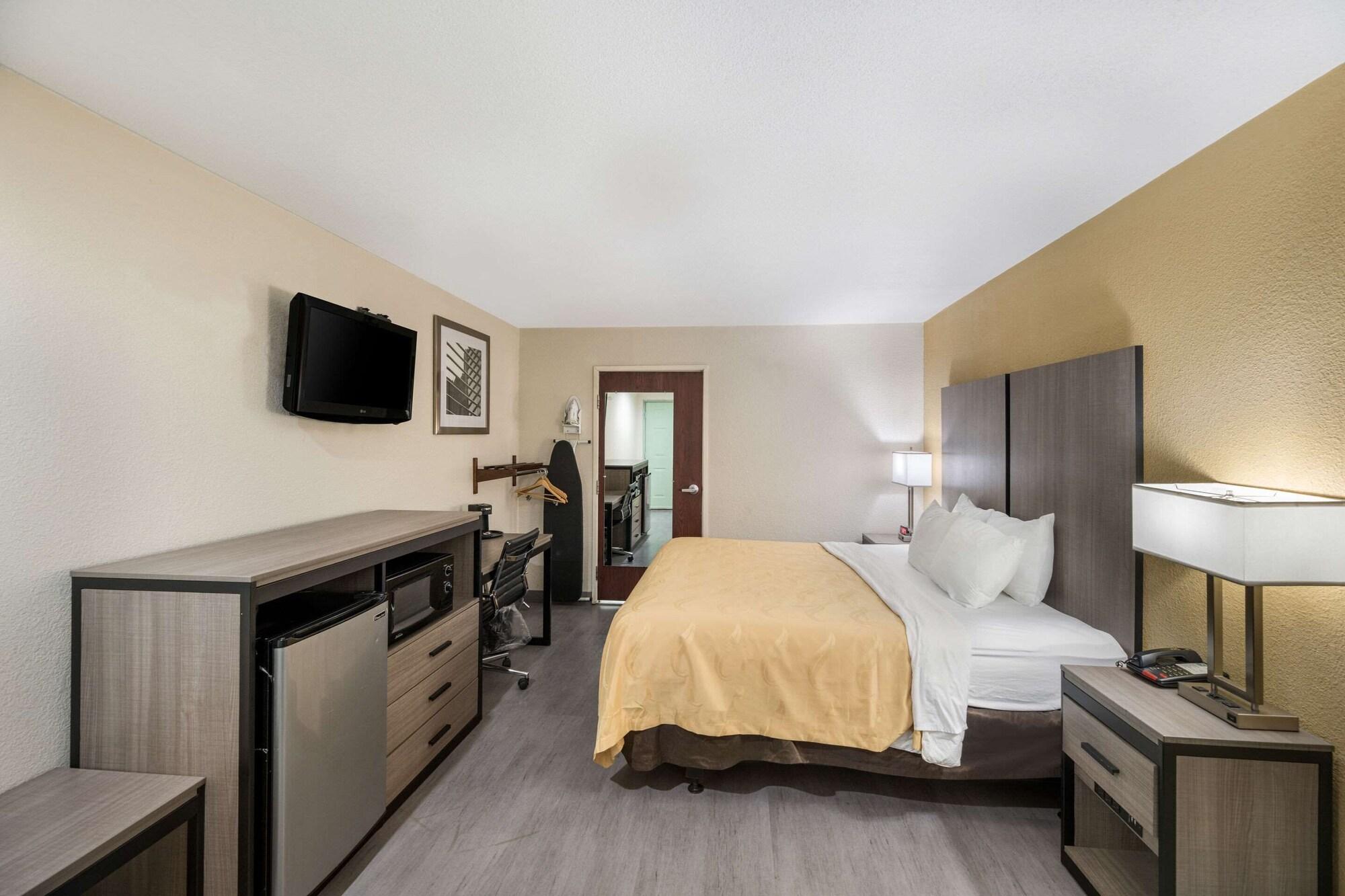 Quality Inn Fort Stockton Buitenkant foto